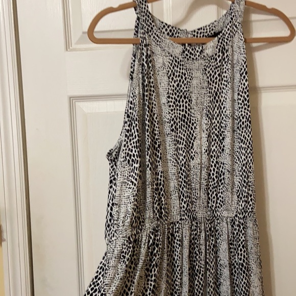 Halter mix print dress - Picture 5 of 9